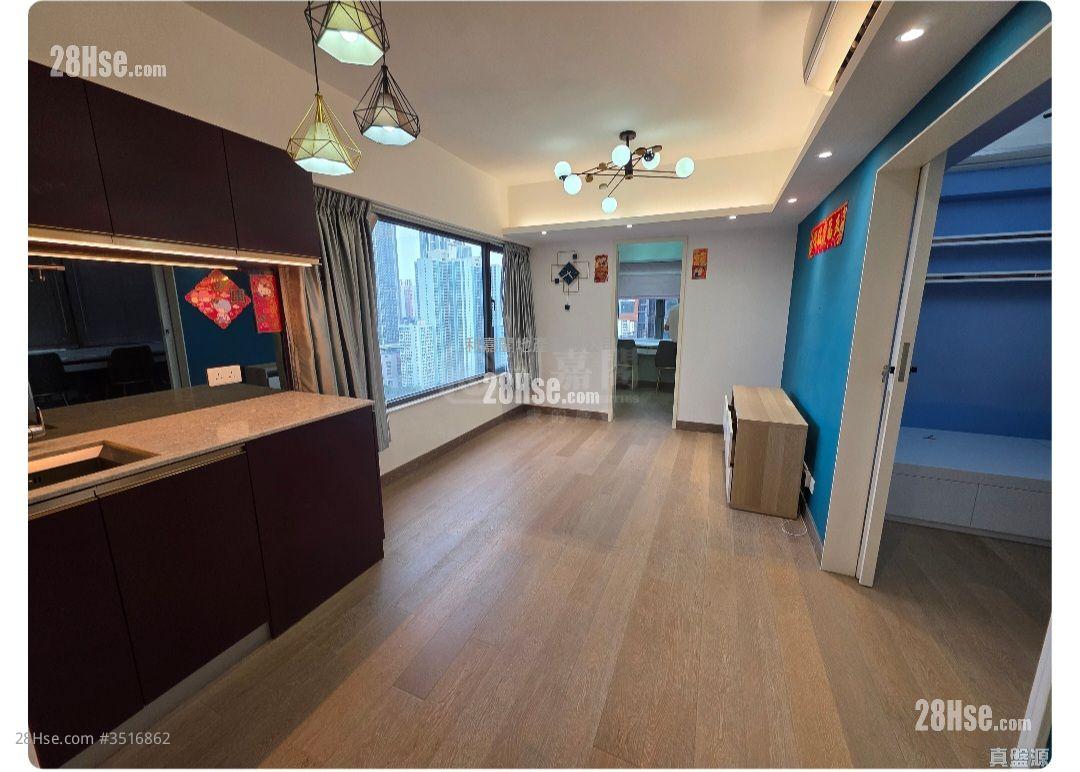West Park Rental 2 Bedrooms , 1 Bathroom 493 ft² ( 45.8 m² )