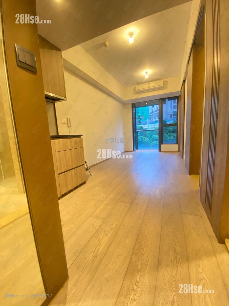 The Met. Acappella Sell 2 Bedrooms 389 ft² ( 36.1 m² )