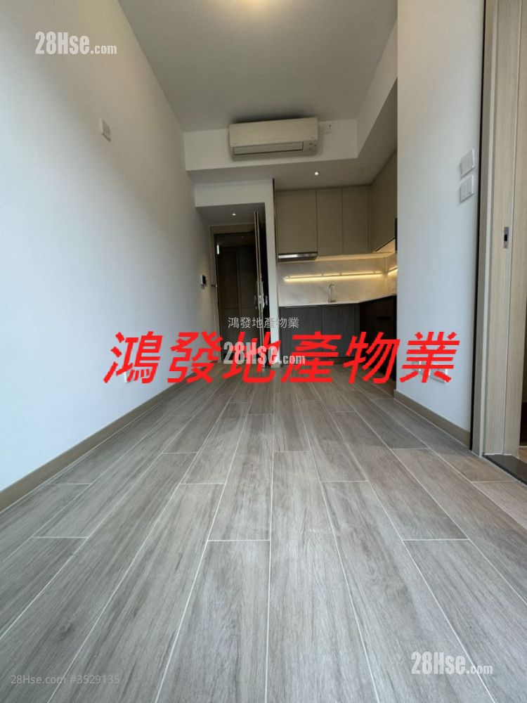 J Loft Rental Studio , 1 Bathroom 205 ft² ( 19.0 m² )