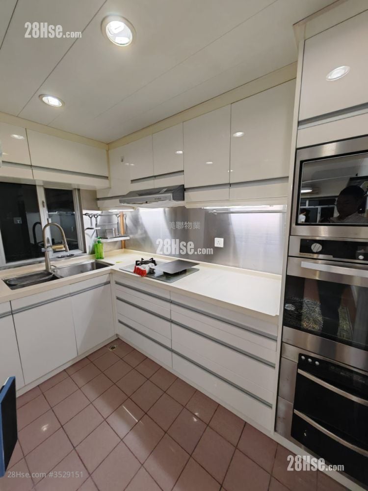 Bauhinia Garden Sell 2 Bedrooms , 1 Bathroom 506 ft² ( 47.0 m² )
