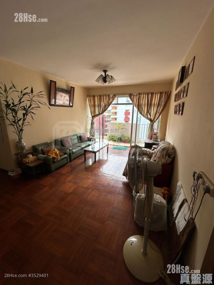 Ruby Court Sell 3 Bedrooms , 2 Bathrooms 1,313 ft² ( 122.0 m² )