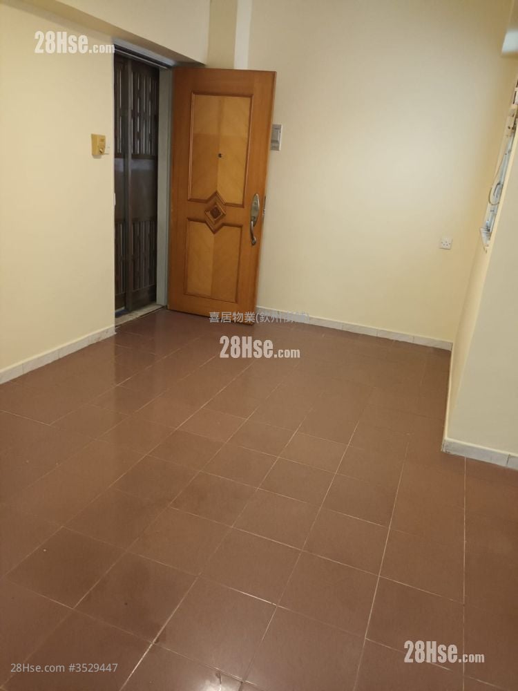 Capital Building Rental 3 Bedrooms , 1 Bathroom 465 ft² ( 43.2 m² )
