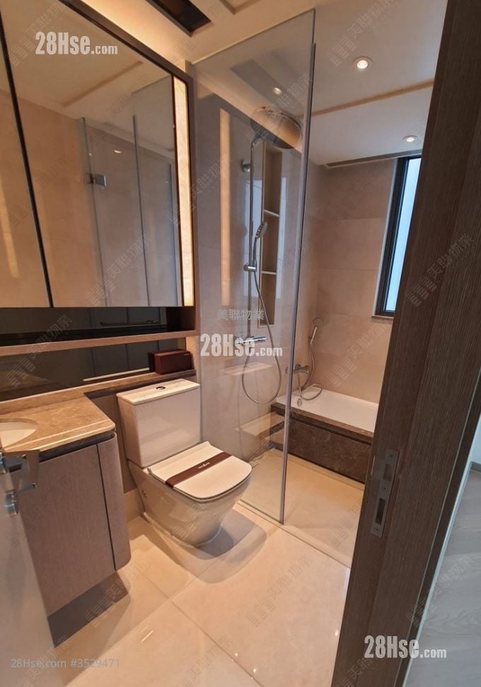 The Southside Sell 4 Bedrooms 1,136 ft² ( 105.5 m² )