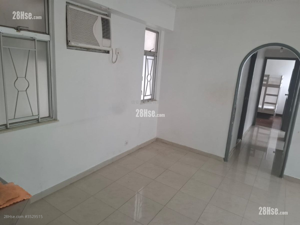 Kam Fai Garden Rental 3 Bedrooms 537 ft² ( 49.9 m² )