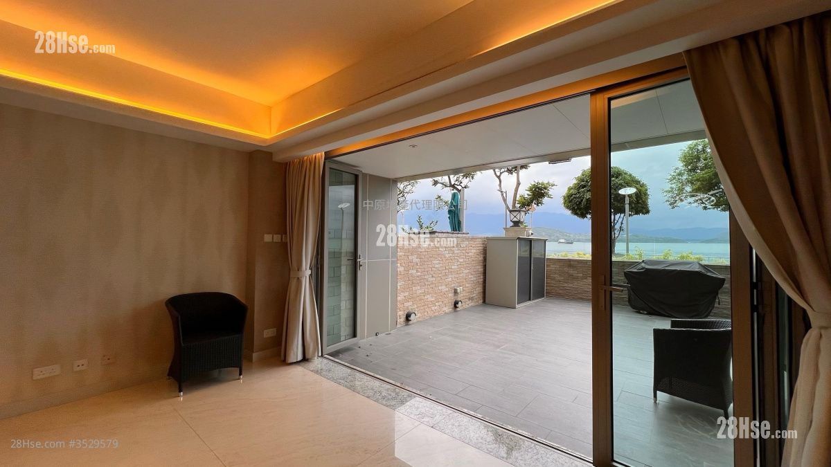 Mayfair By The Sea Rental 4 Bedrooms , 4 Bathrooms 1,776 ft² ( 165.0 m² )
