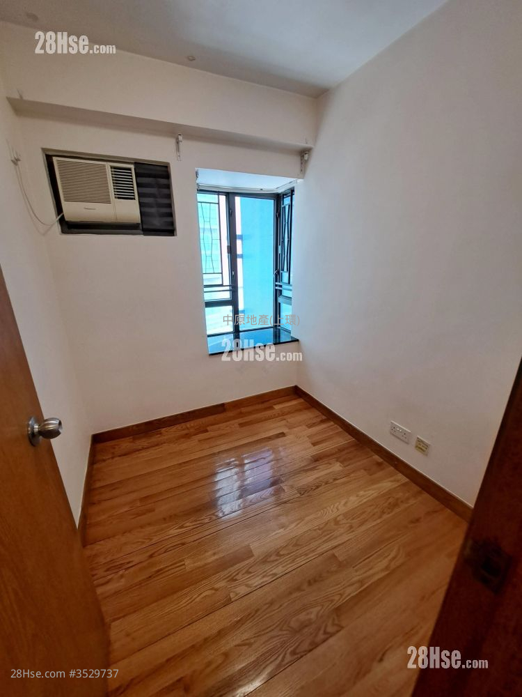 Hollywood Terrace Sell 3 Bedrooms 705 ft² ( 65.5 m² )