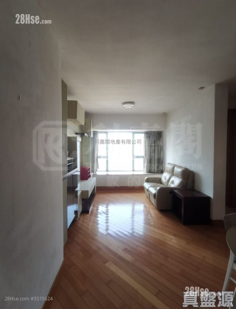 Aquamarine Rental 2 Bedrooms , 1 Bathroom 499 ft² ( 46.4 m² )
