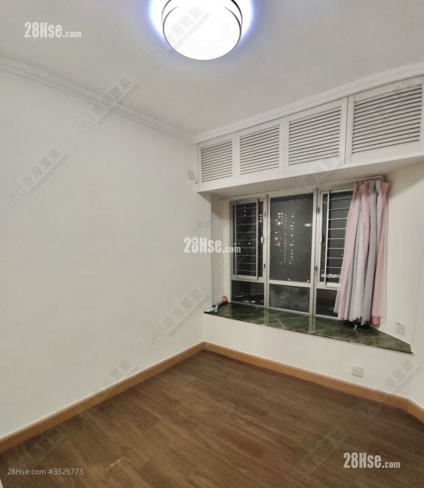 Laguna City Rental 2 Bedrooms , 1 Bathroom 517 ft² ( 48.0 m² )