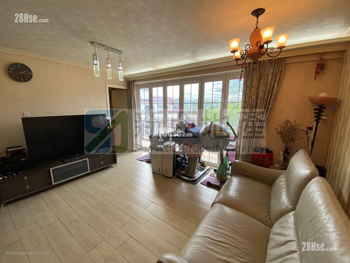 Ma Yau Tong Village Sell 2 Bedrooms , 1 Bathroom
