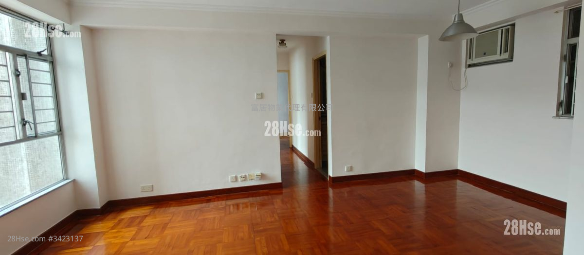 Lido Garden Rental 3 Bedrooms , 2 Bathrooms 657 ft² ( 61.0 m² )