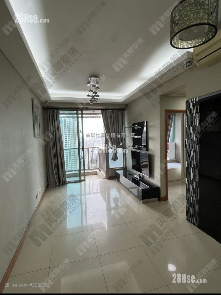 Vision City Rental 2 Bedrooms 522 ft² ( 48.5 m² )