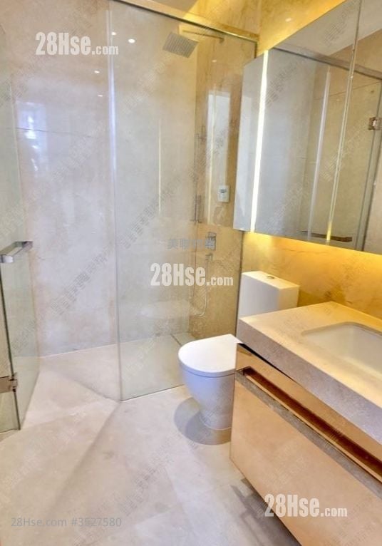The Green Rental 1,954 ft² ( 181.5 m² )