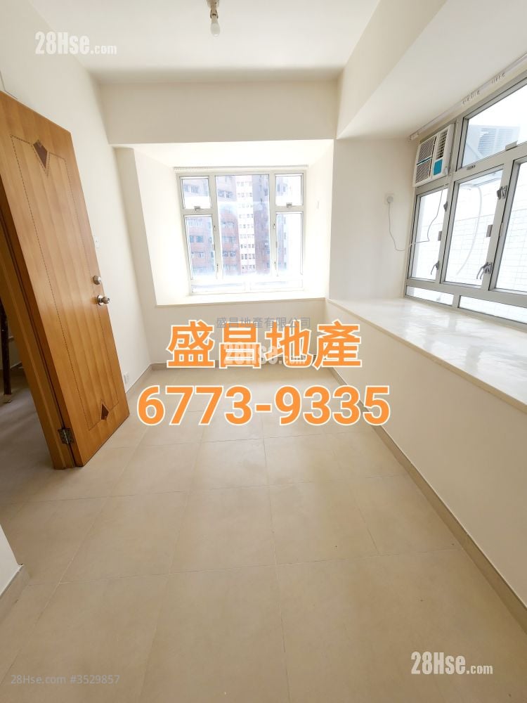 On Hong Building Sell 1 Bedroom , 1 Bathroom 238 ft² ( 22.1 m² )