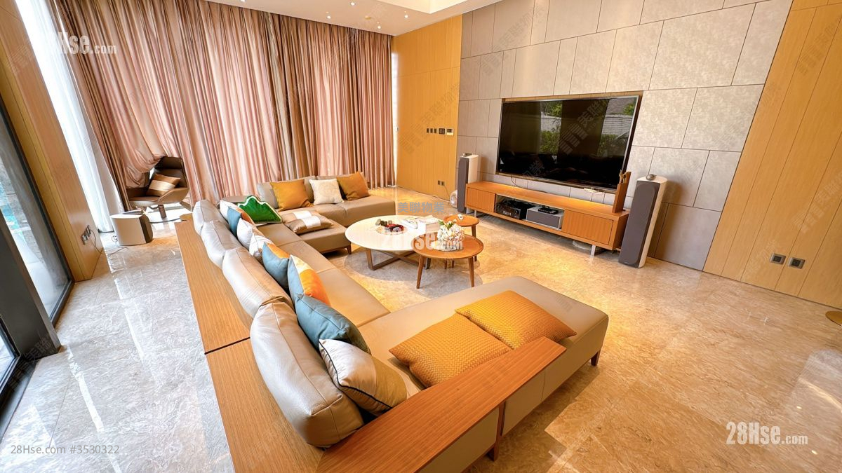 Peak Castle Rental 5+ Bedrooms , 4 Bathrooms 3,227 ft² ( 299.8 m² )