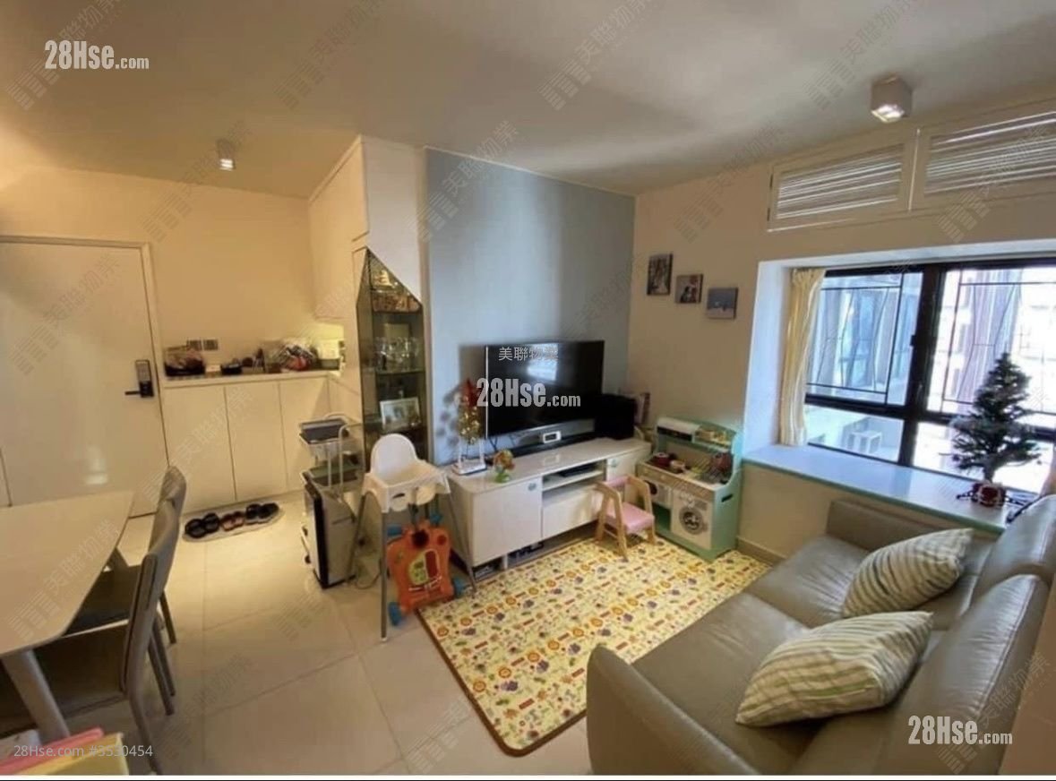 Tai Hing Gardens Sell 2 Bedrooms 447 ft² ( 41.5 m² )
