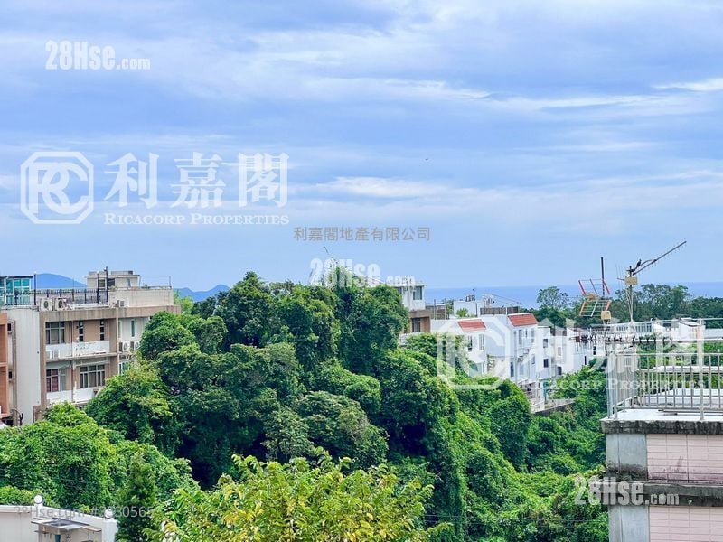 Pan Long Wan Sell 5+ Bedrooms , 5+ Bathrooms 2,100 ft² ( 195.1 m² )