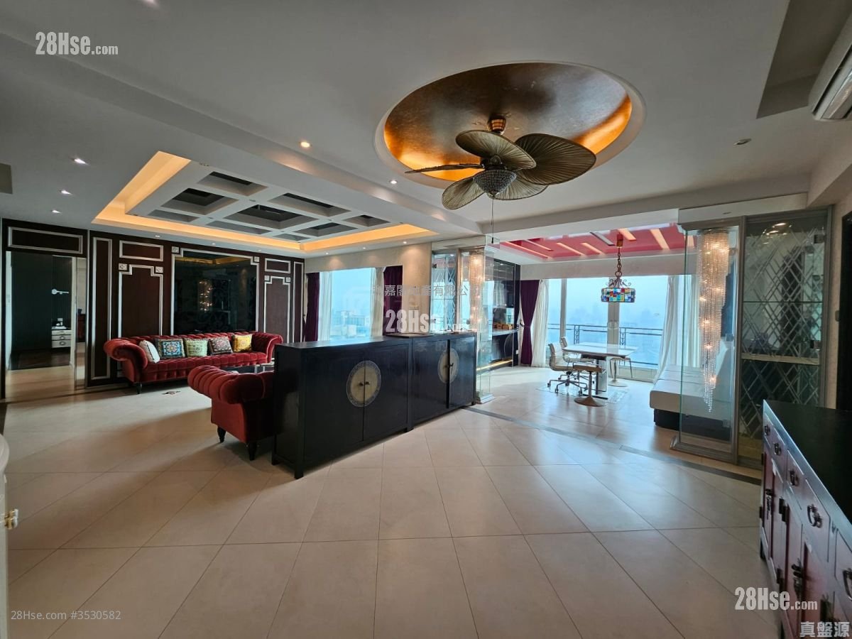 The Palace Rental 4 Bedrooms 1,764 ft² ( 163.9 m² )