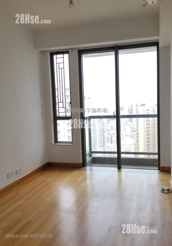 Heya Crystal Rental 2 Bedrooms , 1 Bathroom 504 ft² ( 46.8 m² )