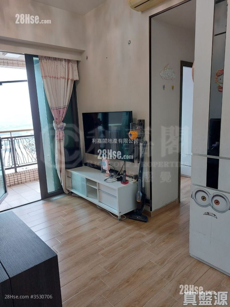 8 Royal Green Rental 468 ft² ( 43.5 m² )