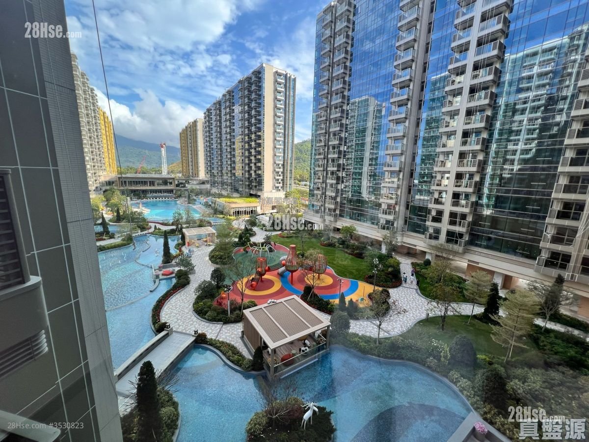 Grand Mayfair  Sell 3 Bedrooms , 1 Bathroom 551 ft² ( 51.2 m² )