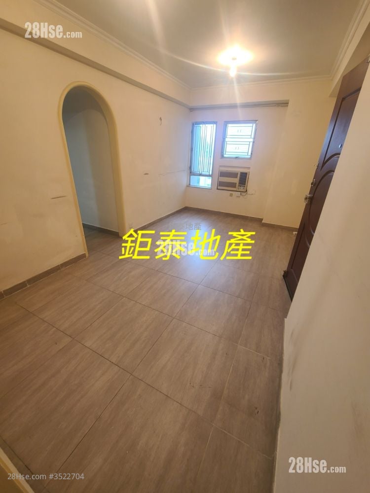 Kwong Fai Mansion Rental 3 Bedrooms , 1 Bathroom 480 ft² ( 44.6 m² )