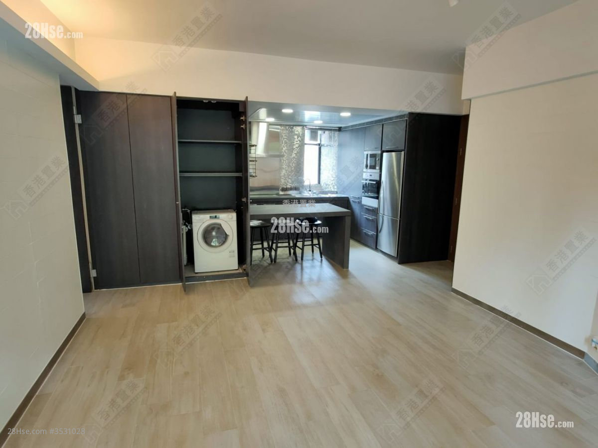 2 Comfort Terrace Rental 2 Bedrooms 702 ft² ( 65.2 m² )