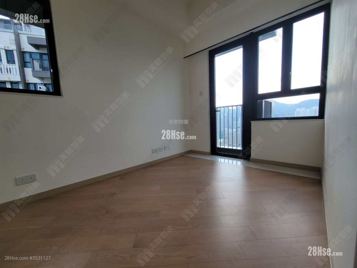 Mount Regency Sell 2 Bedrooms 441 ft² ( 41.0 m² )