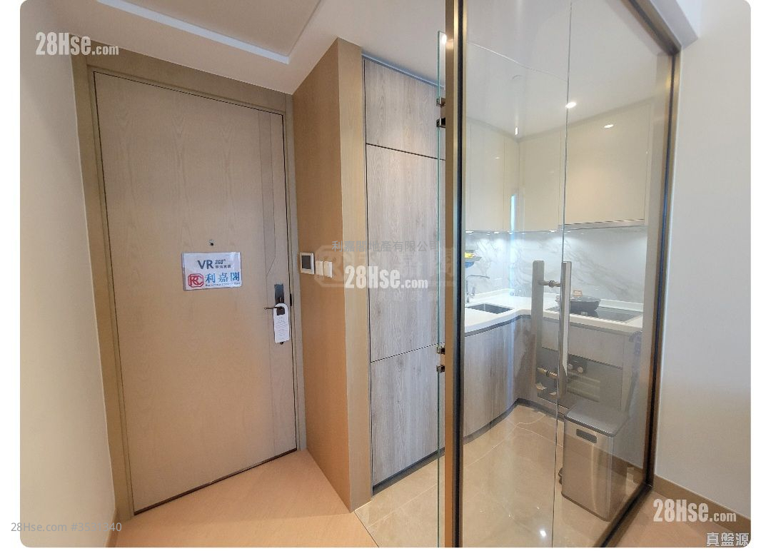 Grand Victoria Rental 2 Bedrooms , 1 Bathroom 493 ft² ( 45.8 m² )