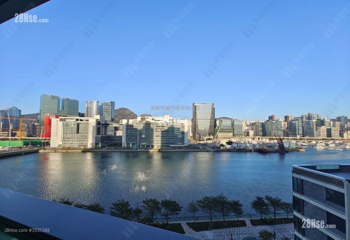 One Victoria Sell 3 Bedrooms , 3 Bathrooms 765 ft² ( 71.1 m² )