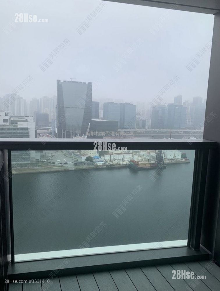 One Victoria Sell 2 Bedrooms 564 ft² ( 52.4 m² )