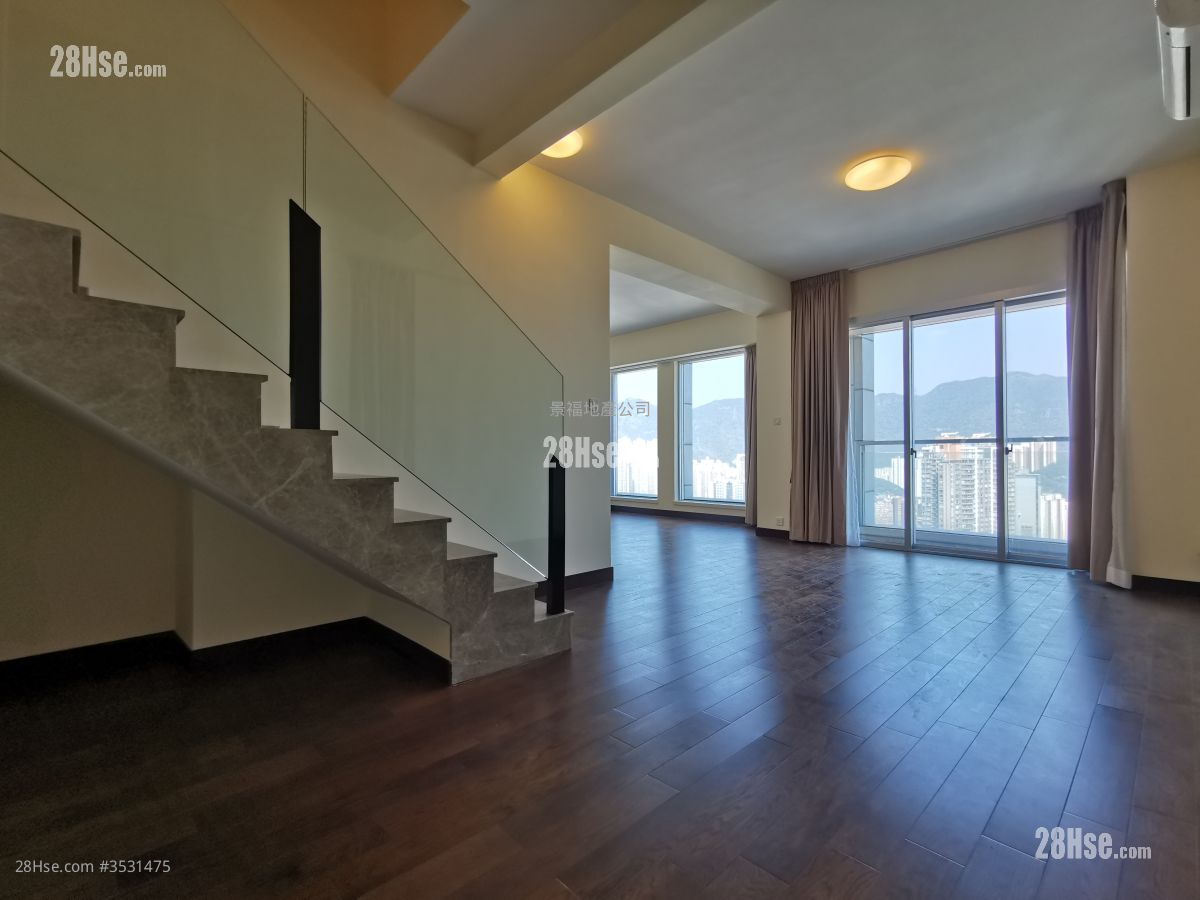 Billionnaire Royale Rental 5+ Bedrooms , 4 Bathrooms 2,124 ft² ( 197.3 m² )