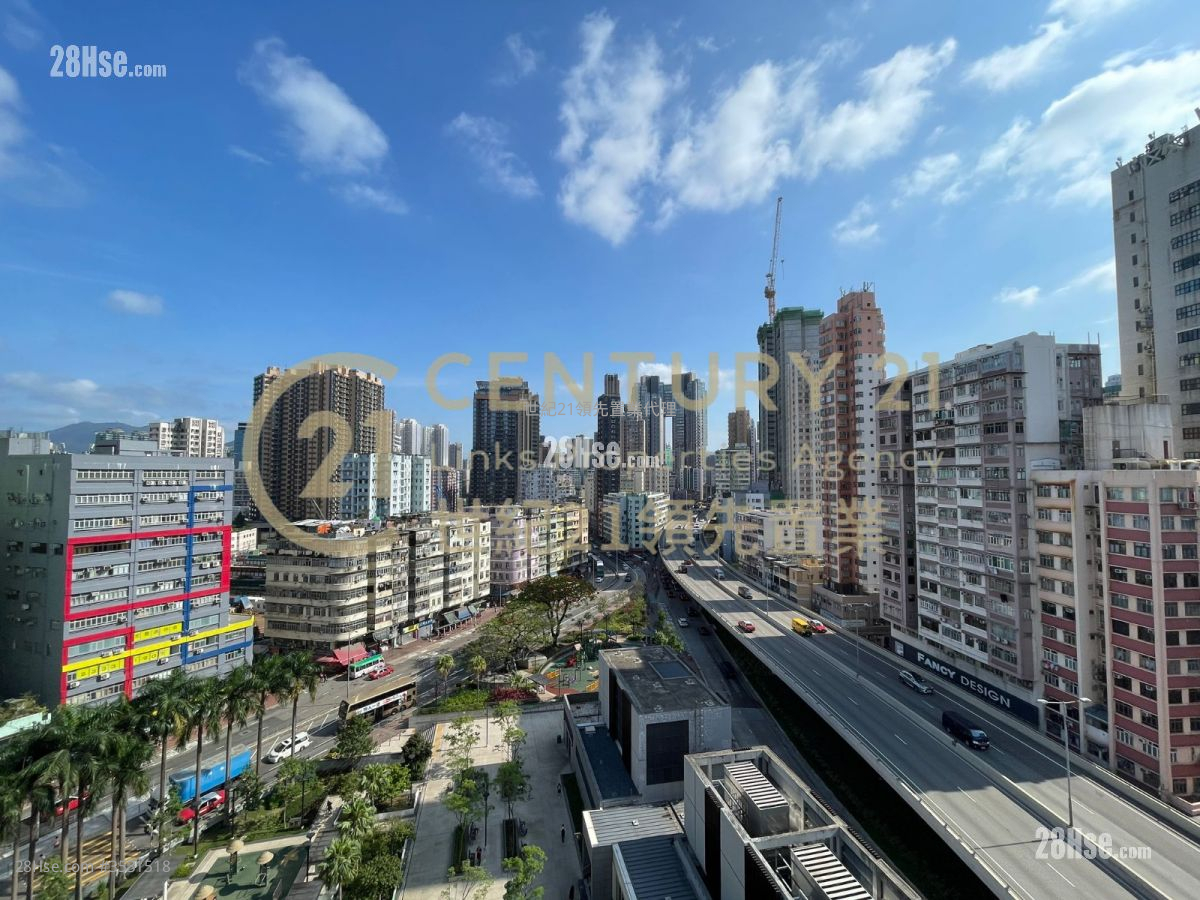 City Hub Sell Studio , 1 Bathroom 267 ft² ( 24.8 m² )
