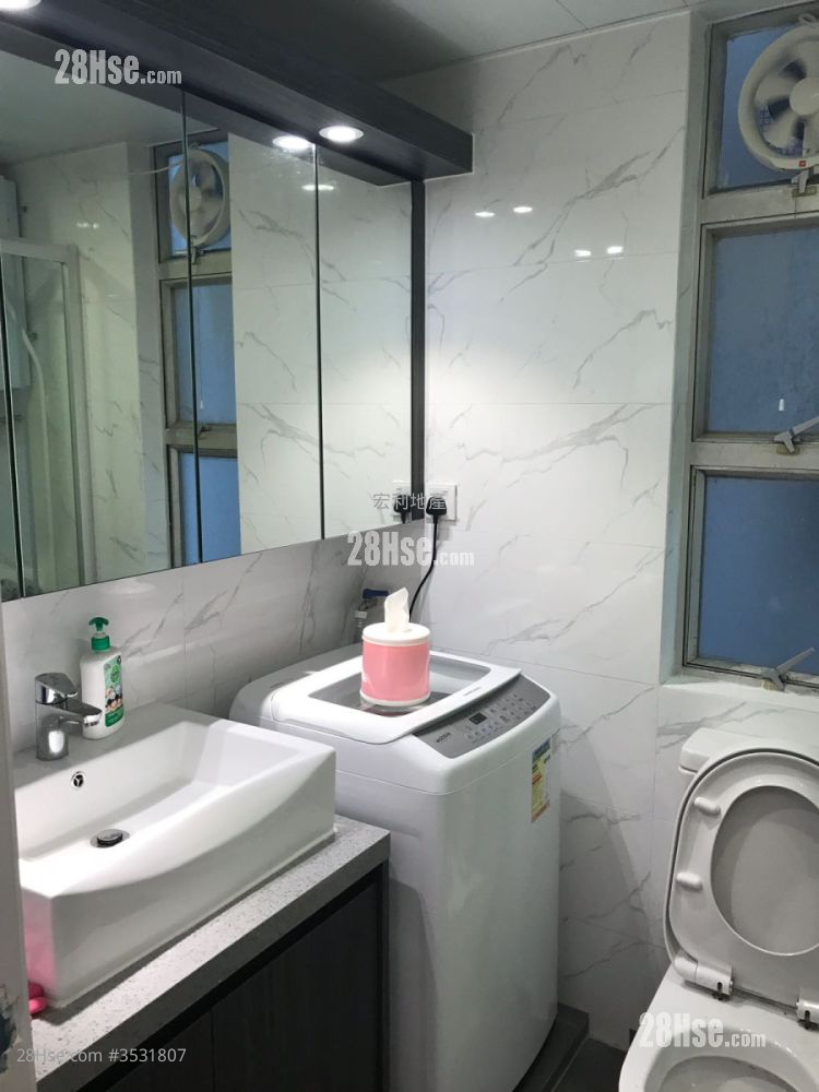 Neptune Terrace Sell 3 Bedrooms , 1 Bathroom 700 ft² ( 65.0 m² )