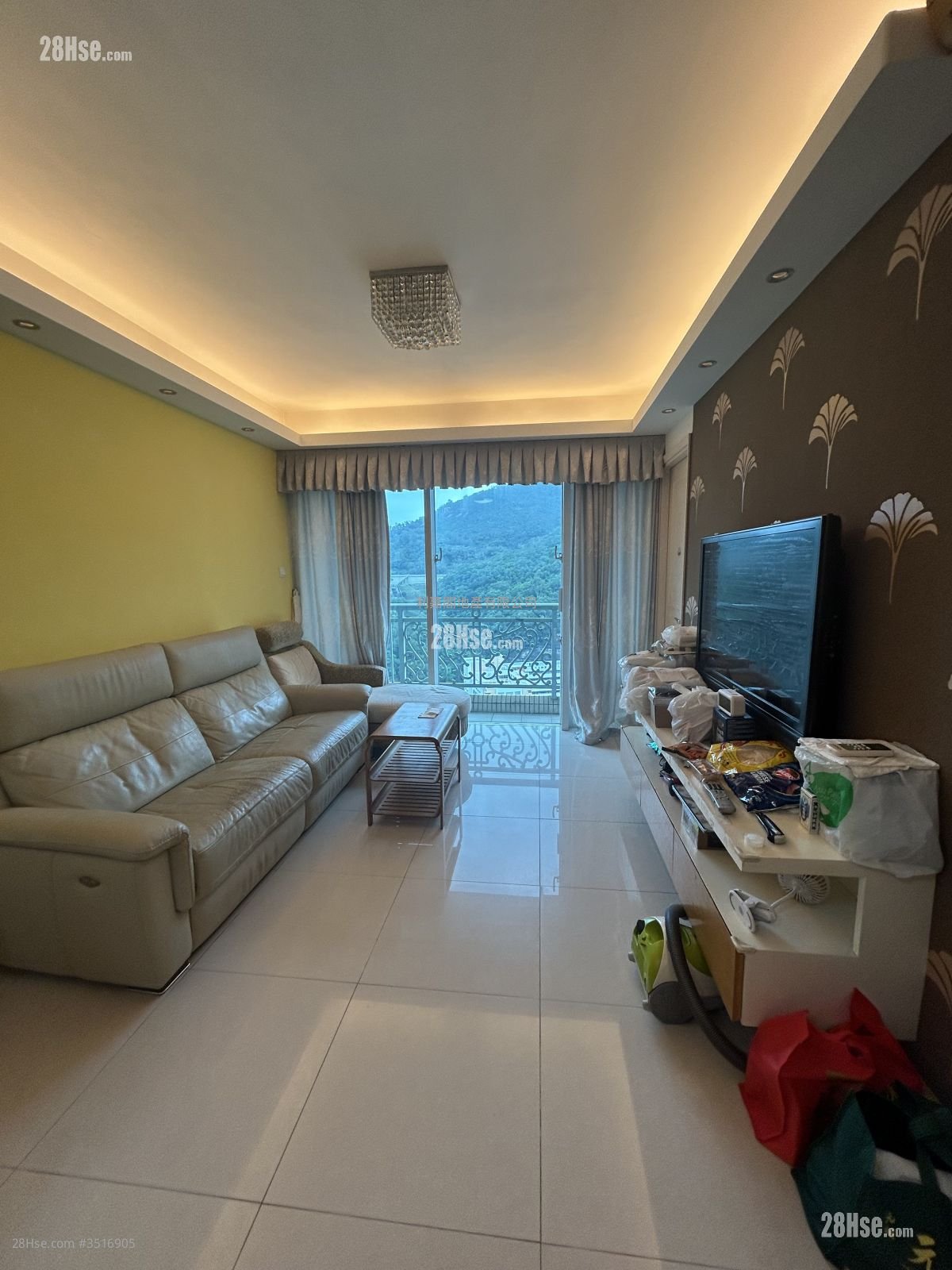 Metro Town Rental 3 Bedrooms , 2 Bathrooms 633 ft² ( 58.8 m² )
