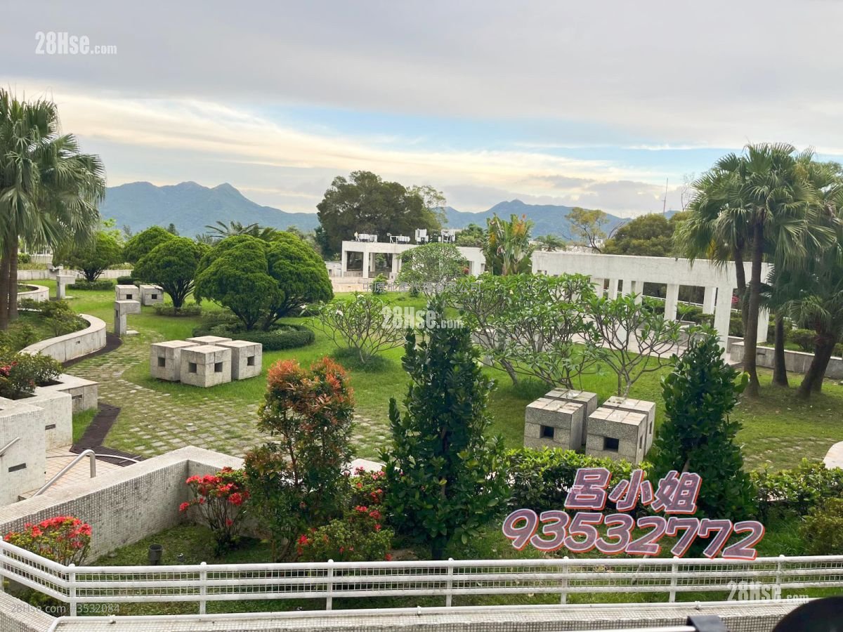华翠园 售盘 3 房 1,381 平方尺 ( 128.3 平方米 )