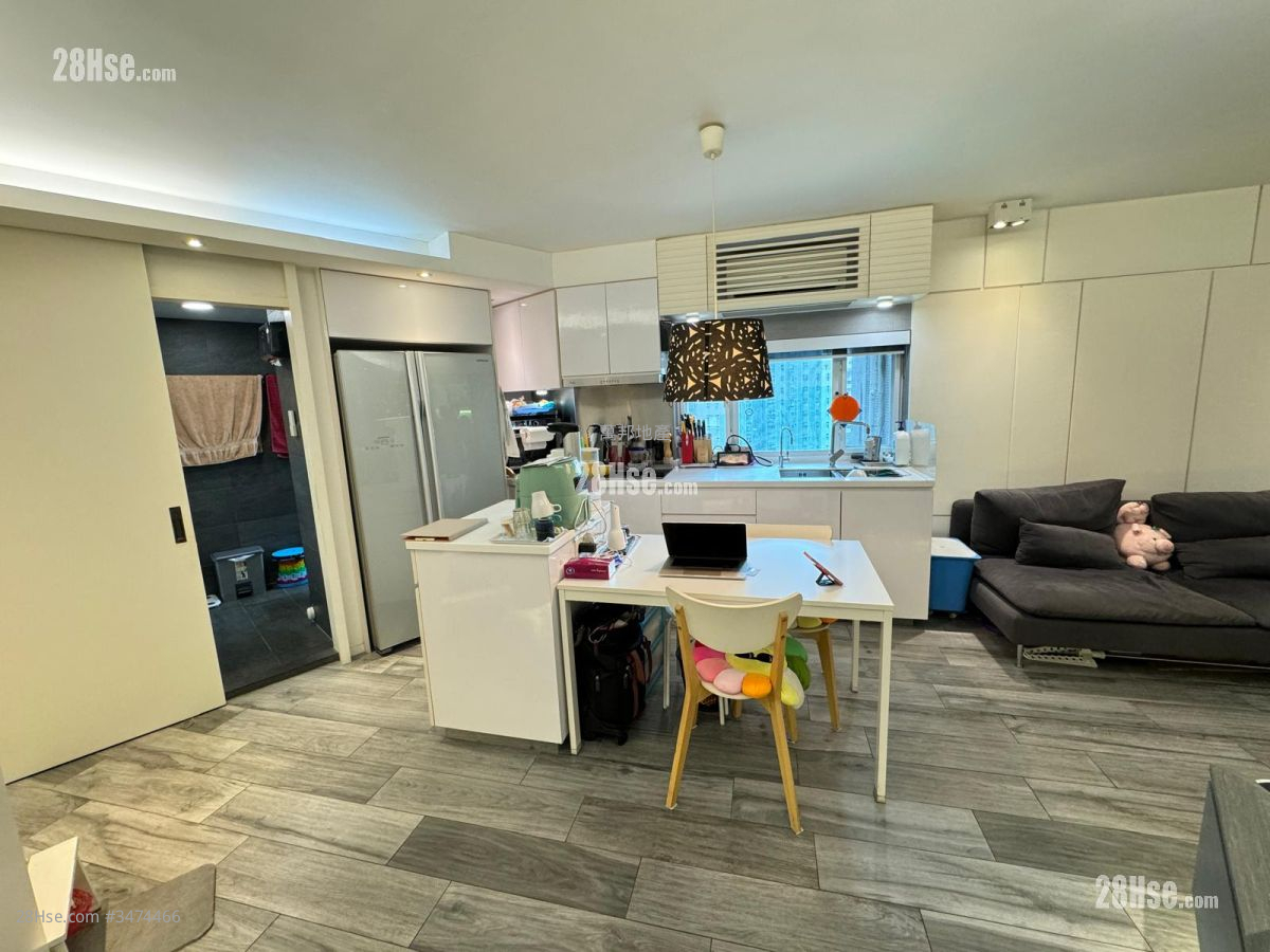 Wah Kwai Estate Sell 2 Bedrooms 544 ft² ( 50.5 m² )