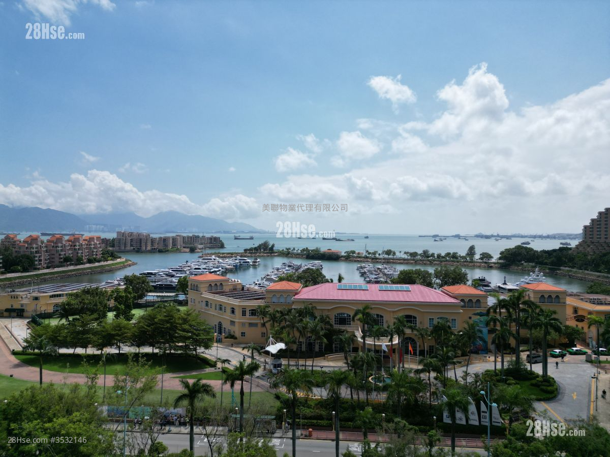 Aegean Coast Sell 3 Bedrooms , 2 Bathrooms 811 ft² ( 75.3 m² )