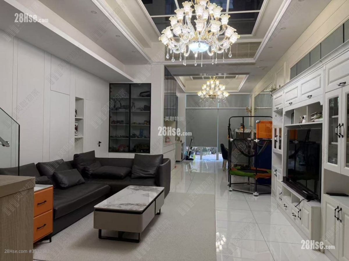 La Verte Rental 5+ Bedrooms , 4 Bathrooms 2,035 ft² ( 189.1 m² )