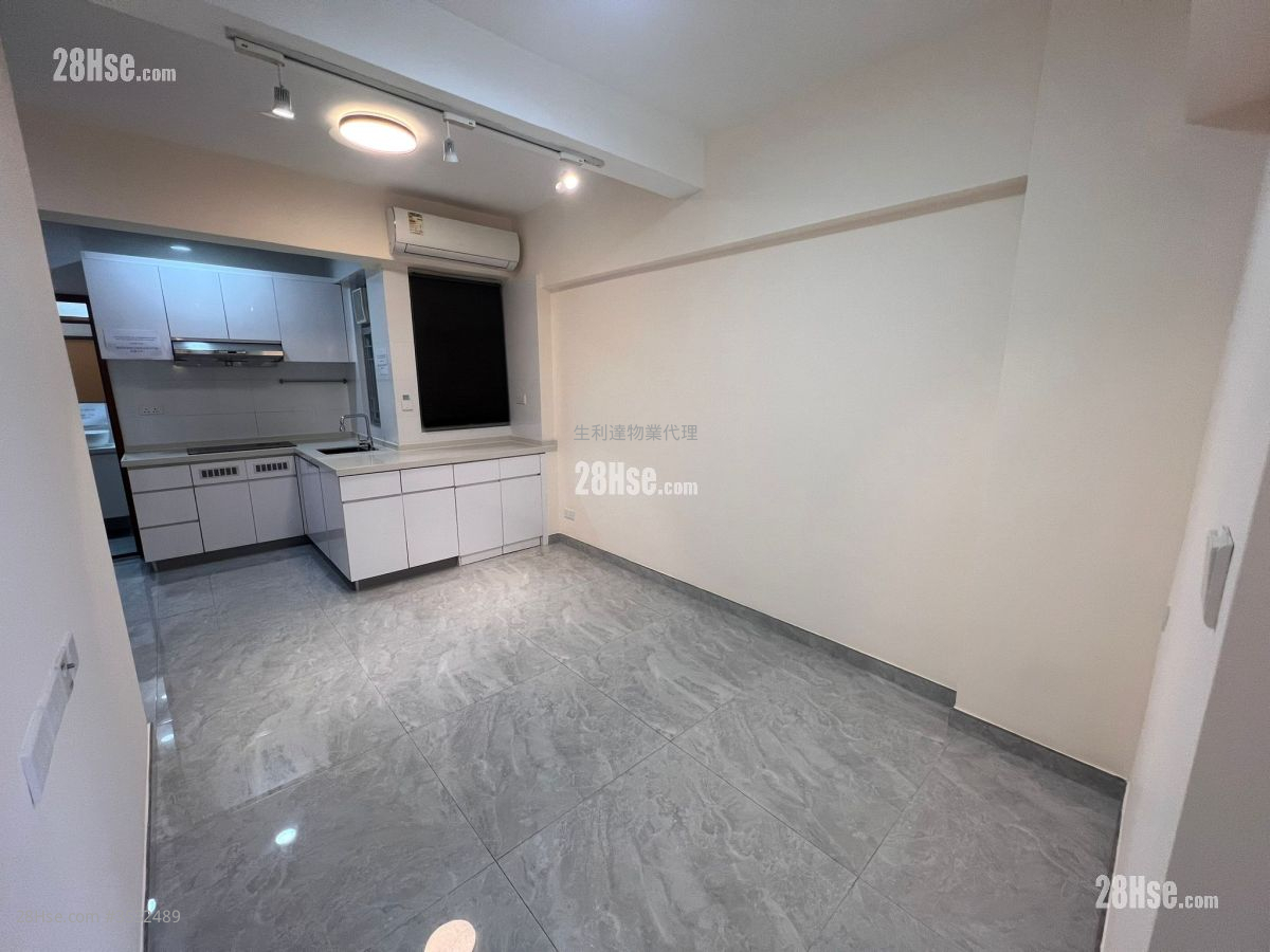 Chung Nam Mansion Rental 3 Bedrooms , 1 Bathroom 500 ft² ( 46.5 m² )