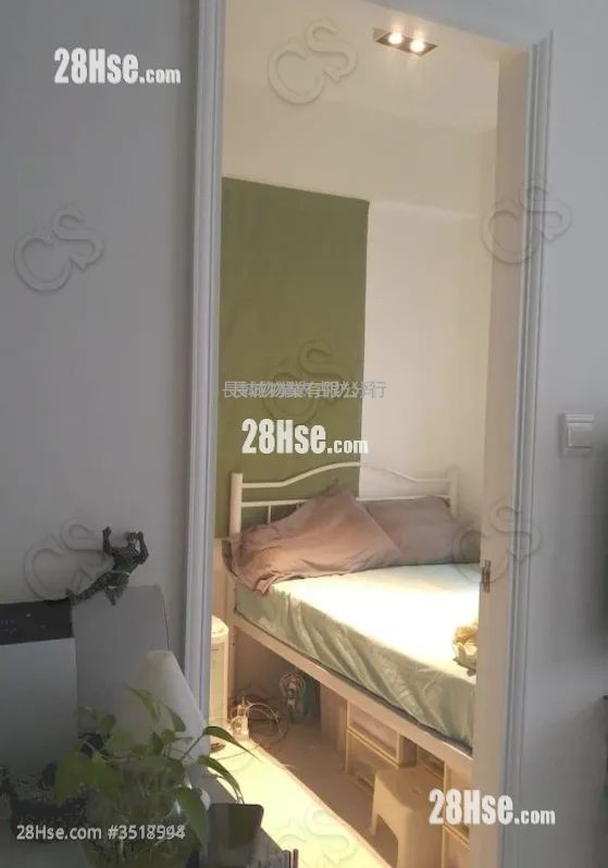 Riviera Mansion Sell 1 Bedroom , 1 Bathroom 349 ft² ( 32.4 m² )
