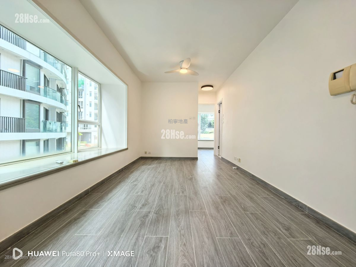 Le Cachet Rental 2 Bedrooms , 1 Bathroom 445 ft² ( 41.3 m² )