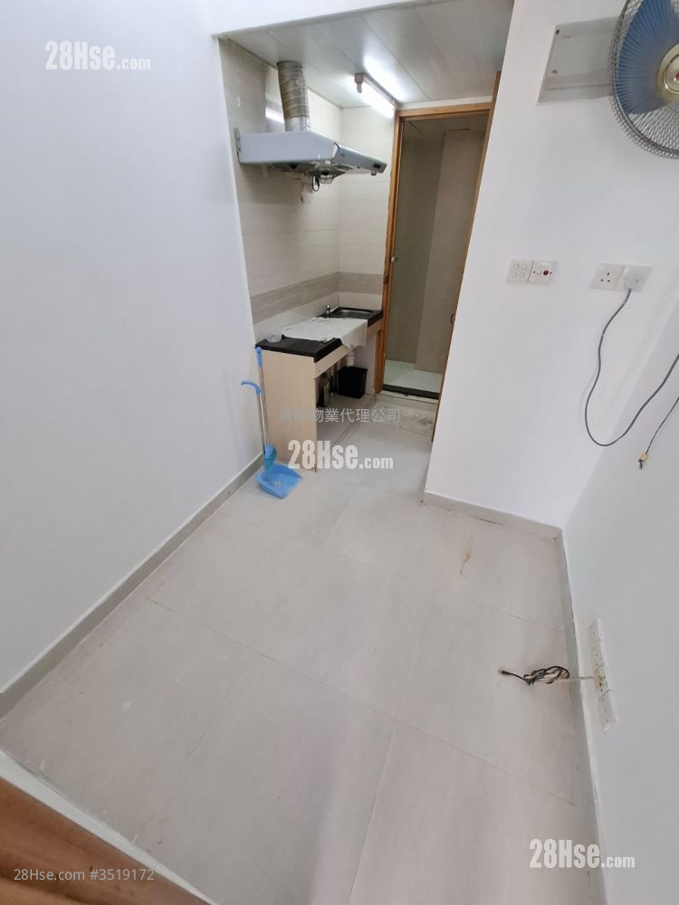Lucky House Rental 1 Bedroom , 1 Bathroom 160 ft² ( 14.9 m² )