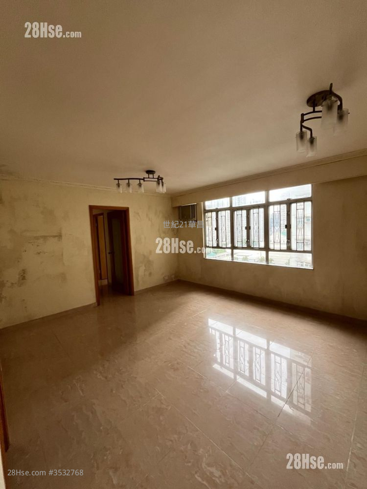 Sunningdale Garden Sell 3 Bedrooms 582 ft² ( 54.1 m² )