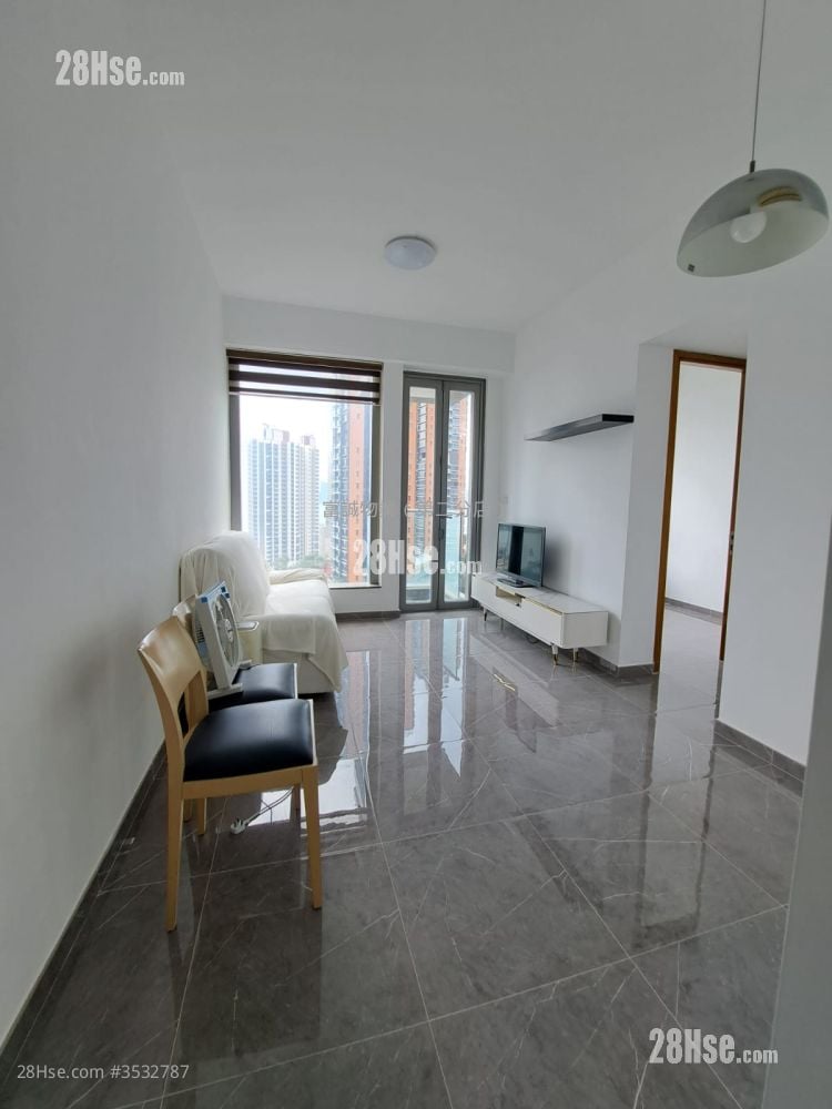 Ocean One Rental 2 Bedrooms , 2 Bathrooms 561 ft² ( 52.1 m² )