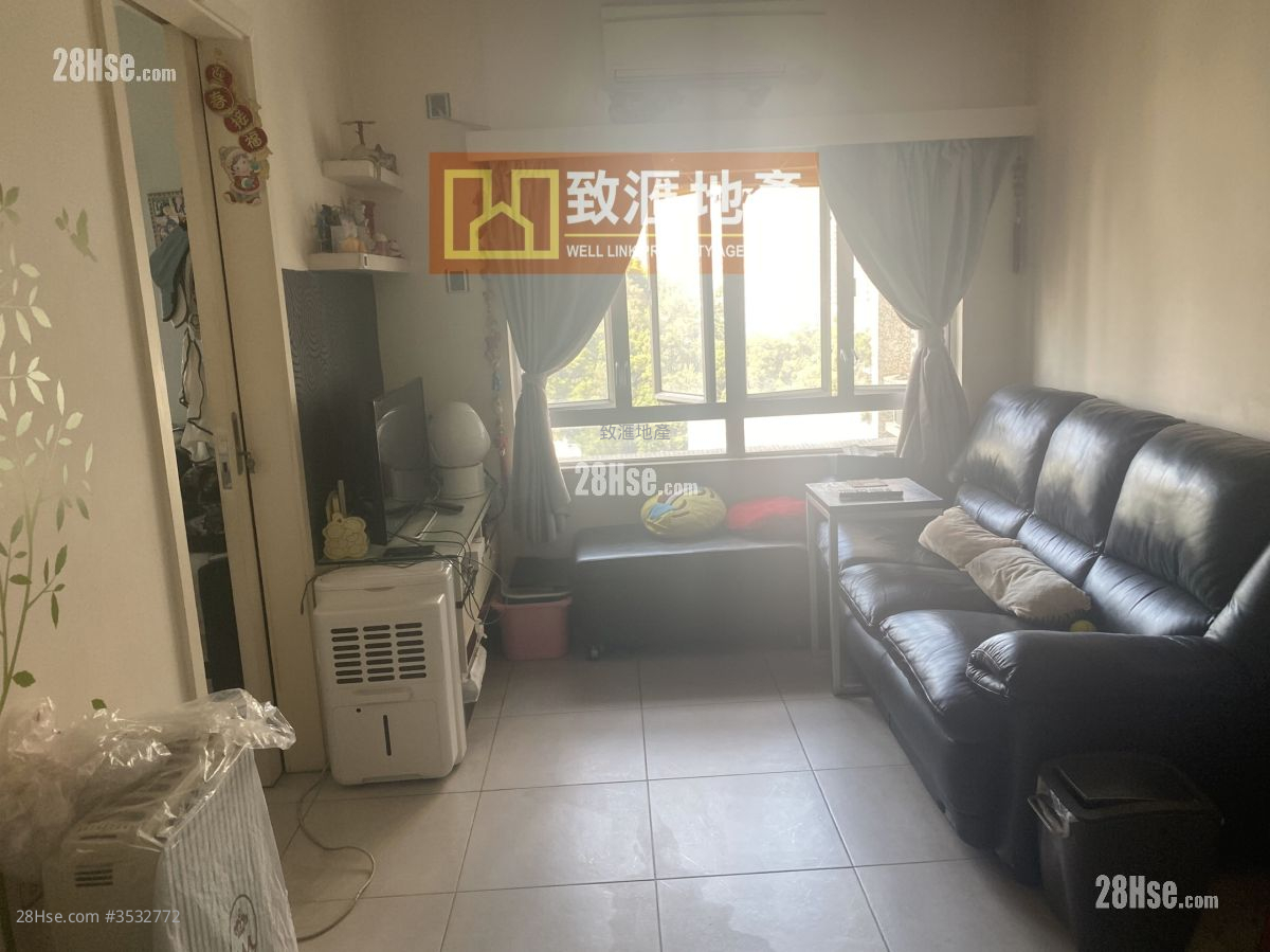 Kwai Chun Court Sell 2 Bedrooms 401 ft² ( 37.3 m² )