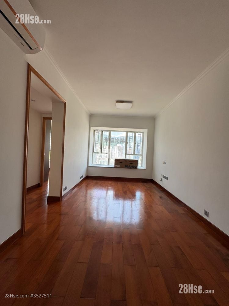 Les Saisons Rental 2 Bedrooms , 1 Bathroom 556 ft² ( 51.7 m² )
