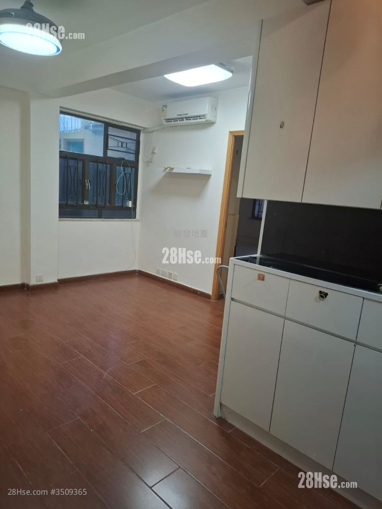 On Wo Building Rental 2 Bedrooms , 1 Bathroom 368 ft² ( 34.2 m² )