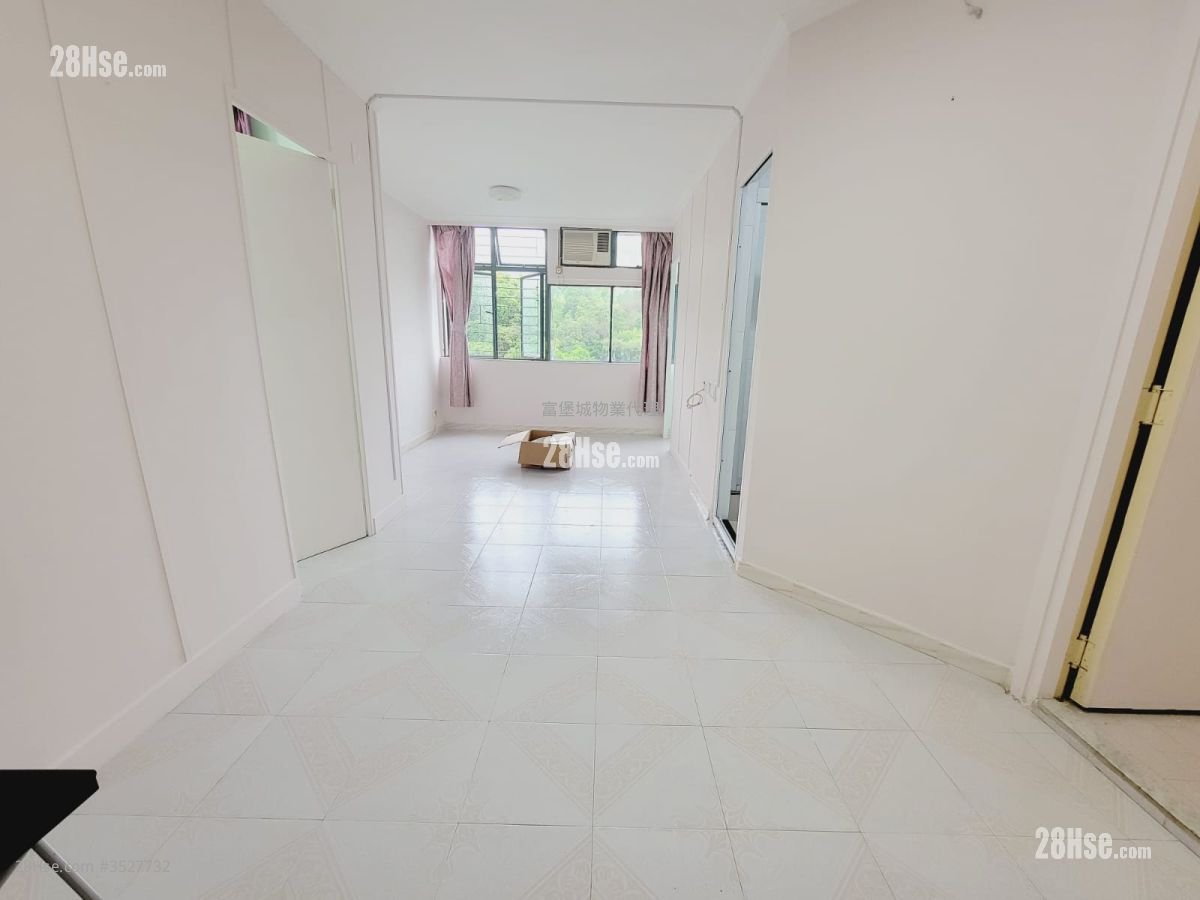 Kwong Yuen Estate Rental 2 Bedrooms , 1 Bathroom 443 ft² ( 41.2 m² )