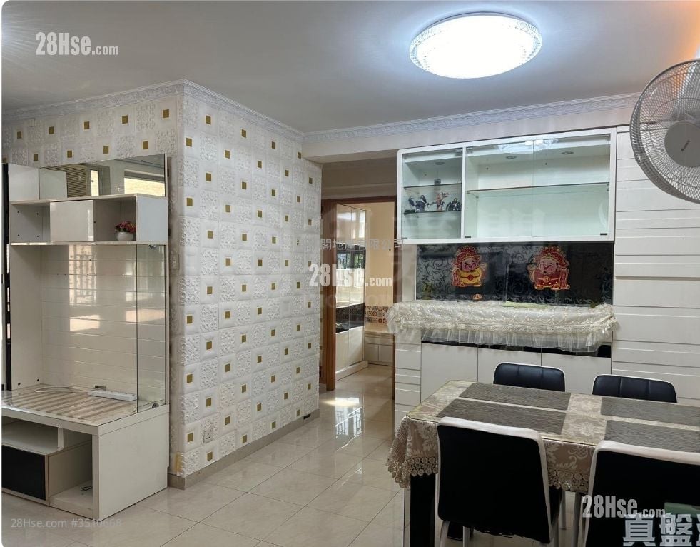 Siu Hong Court Rental 3 Bedrooms , 1 Bathroom 548 ft² ( 50.9 m² )