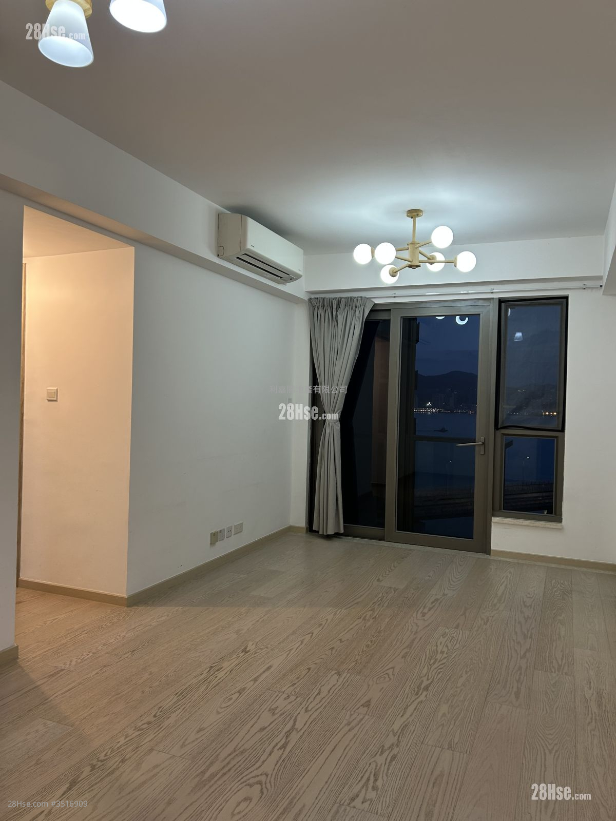 Sea To Sky Rental 3 Bedrooms , 2 Bathrooms 758 ft² ( 70.4 m² )